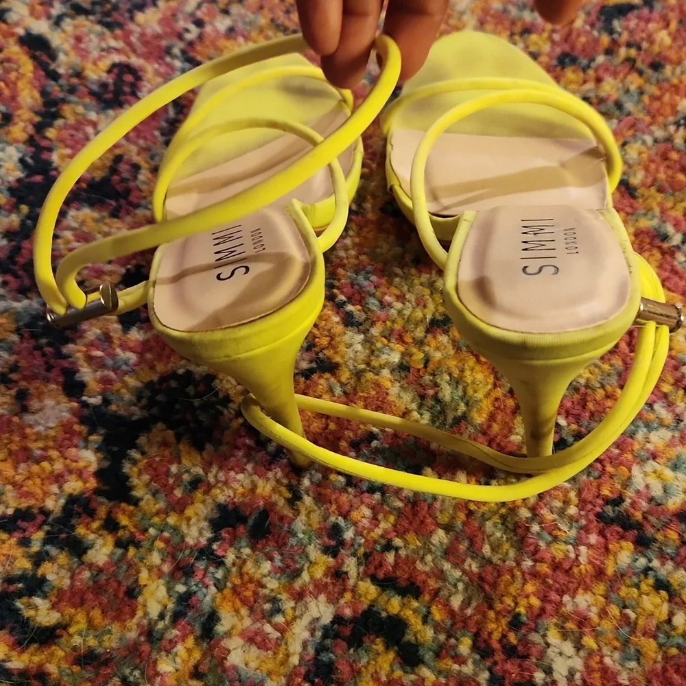 Simmi London Neon Cassie Starppy Heels Size 7